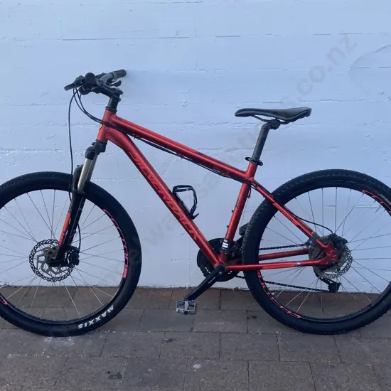 Red Silverback Stride 275HD Mountain Bike
